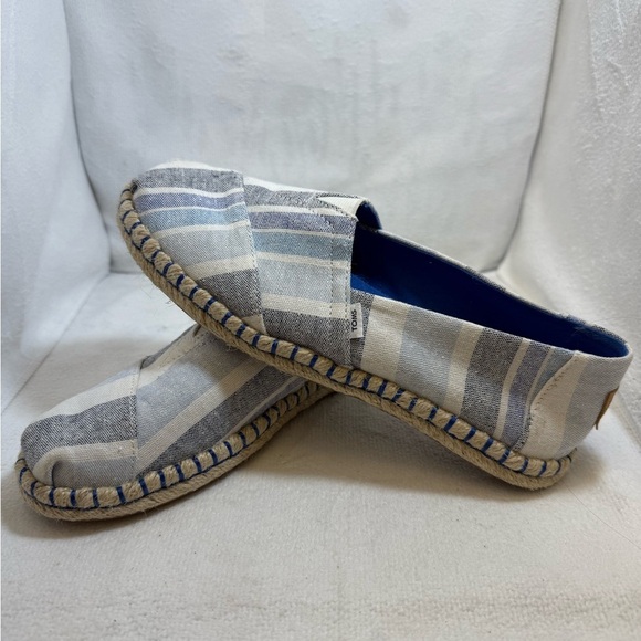 TOMS - WOMENS ALPARGATA ROPE ESPADRILLE Blue and Cream Espadrille Flats - Picture 2 of 9